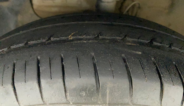 2018 Hyundai Elite i20 SPORTZ 1.2, Petrol, Manual, 30,206 km, Left Front Tyre Tread