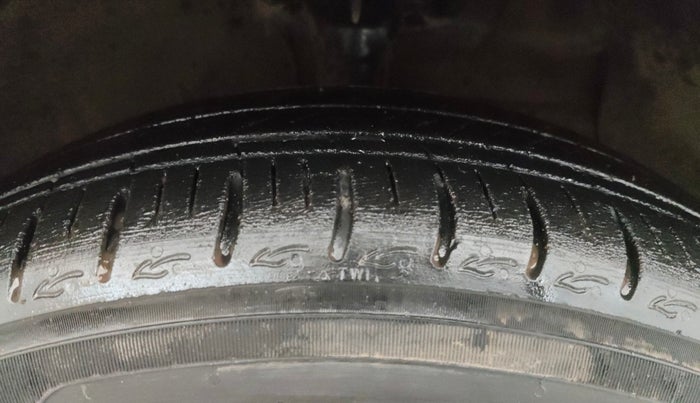 2023 Hyundai GRAND I10 NIOS SPORTZ 1.2 KAPPA VTVT CNG, CNG, Manual, 35,759 km, Right Front Tyre Tread