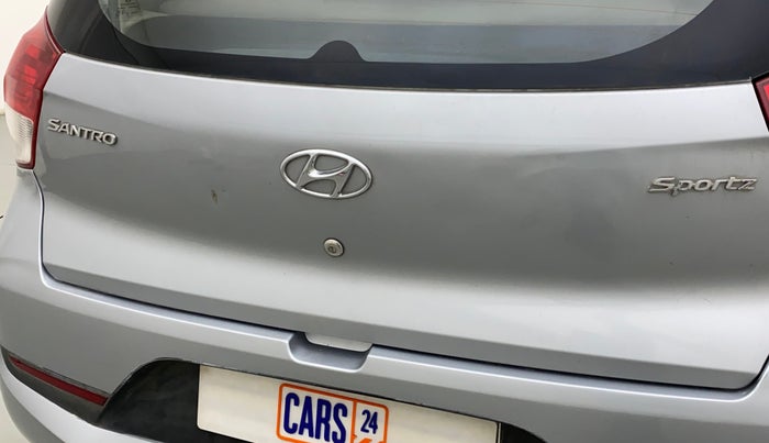 2019 Hyundai NEW SANTRO SPORTZ CNG, CNG, Manual, 31,552 km, Dicky (Boot door) - Slightly dented