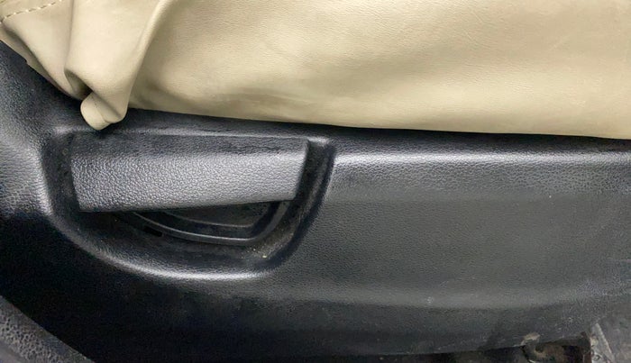 2019 Hyundai NEW SANTRO SPORTZ CNG, CNG, Manual, 31,552 km, Driver Side Adjustment Panel