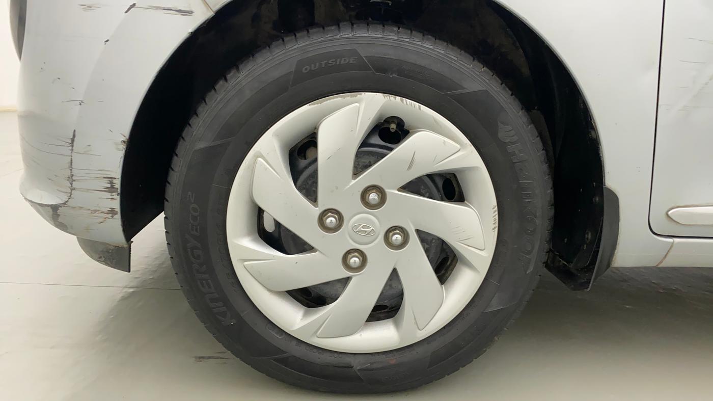 2019 Hyundai NEW SANTRO SPORTZ CNG, CNG, Manual, 31,552 km, Left Front Wheel