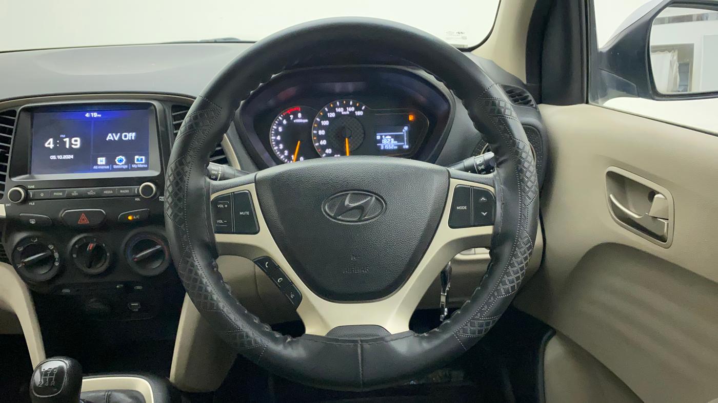 2019 Hyundai NEW SANTRO SPORTZ CNG, CNG, Manual, 31,552 km, Steering Wheel Close Up
