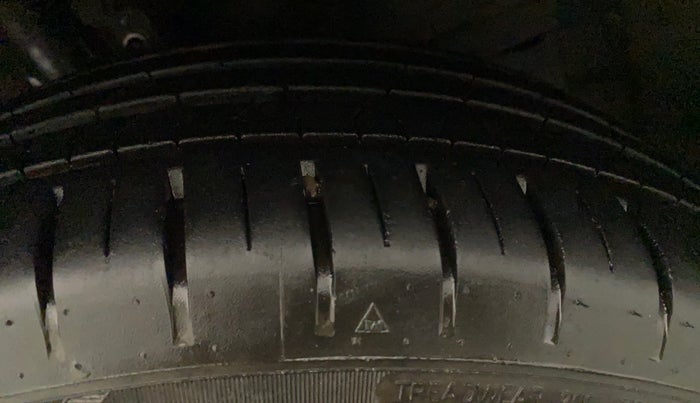 2019 Toyota Glanza V CVT, Petrol, Automatic, 15,901 km, Left Rear Tyre Tread