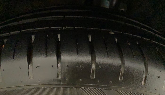 2019 Toyota Glanza V CVT, Petrol, Automatic, 15,901 km, Right Rear Tyre Tread