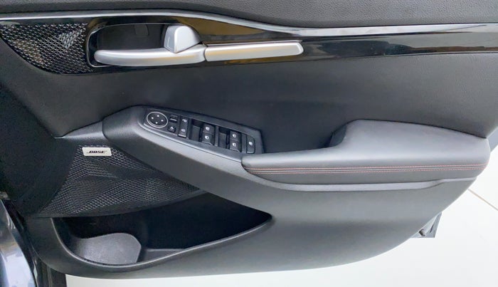 2020 KIA SELTOS 1.4 GTX+ TURBO GDI PETROL AT, Petrol, Automatic, 11,246 km, Driver Side Door Panels Control