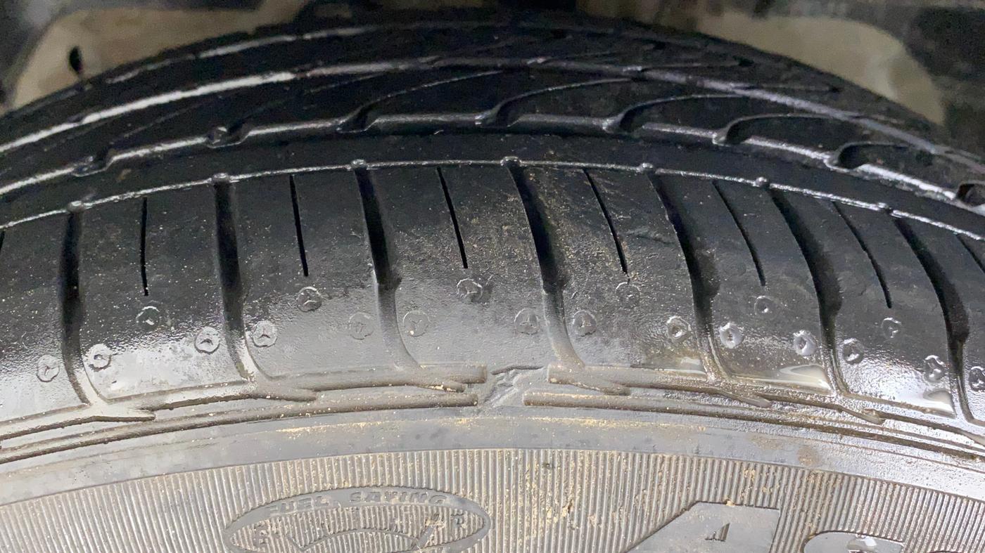 2018 Ford FREESTYLE TITANIUM PLUS 1.2 PETROL, Petrol, Manual, 75,293 km, Left Front Tyre Tread
