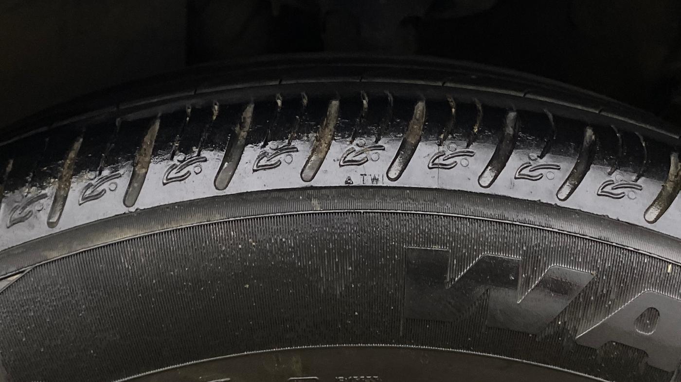 2024 KIA SONET GTX PLUS 1.5 DIESEL AT, Diesel, Automatic, 43,553 km, Left Front Tyre Tread