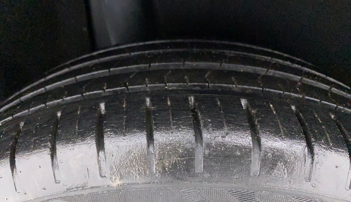 2019 Maruti Baleno ALPHA PETROL 1.2, Petrol, Manual, 24,499 km, Right Rear Tyre Tread