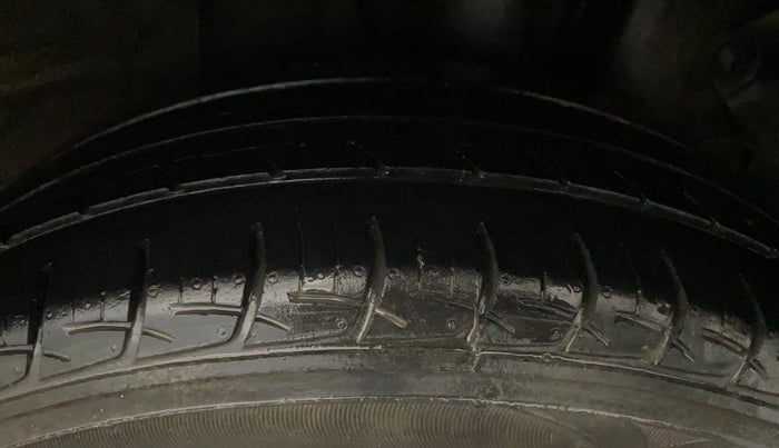 2018 Hyundai Elite i20 ASTA 1.2, Petrol, Manual, 34,111 km, Left Rear Tyre Tread