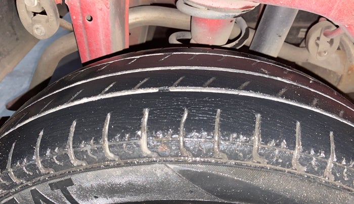 2015 Maruti Alto 800 LXI, Petrol, Manual, 42,405 km, Right Rear Tyre Tread