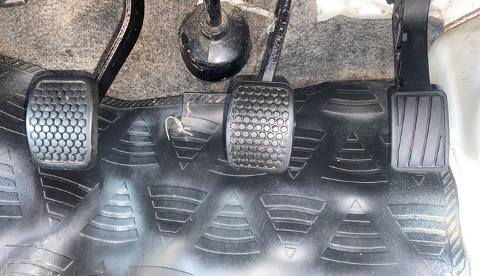 2021 Maruti Eeco 7 STR, Petrol, Manual, 61,159 km, Pedals