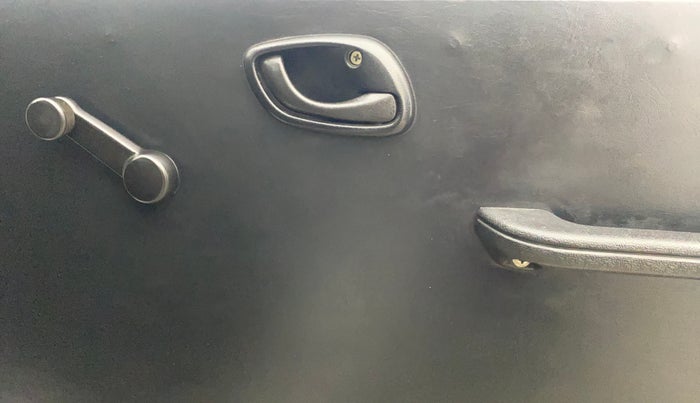 2021 Maruti Eeco 7 STR, Petrol, Manual, 61,159 km, Driver Side Door Panels Control