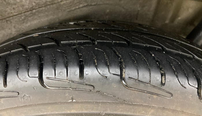 2014 Maruti Wagon R 1.0 LXI CNG, CNG, Manual, 93,598 km, Left Rear Tyre Tread