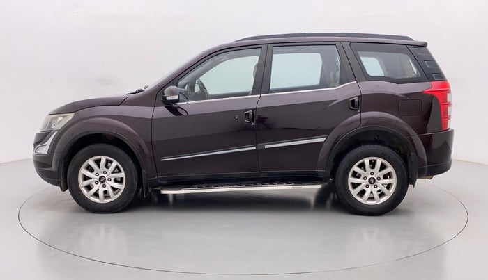 2016 Mahindra XUV500 W10, Diesel, Manual, 97,304 km, Left Side