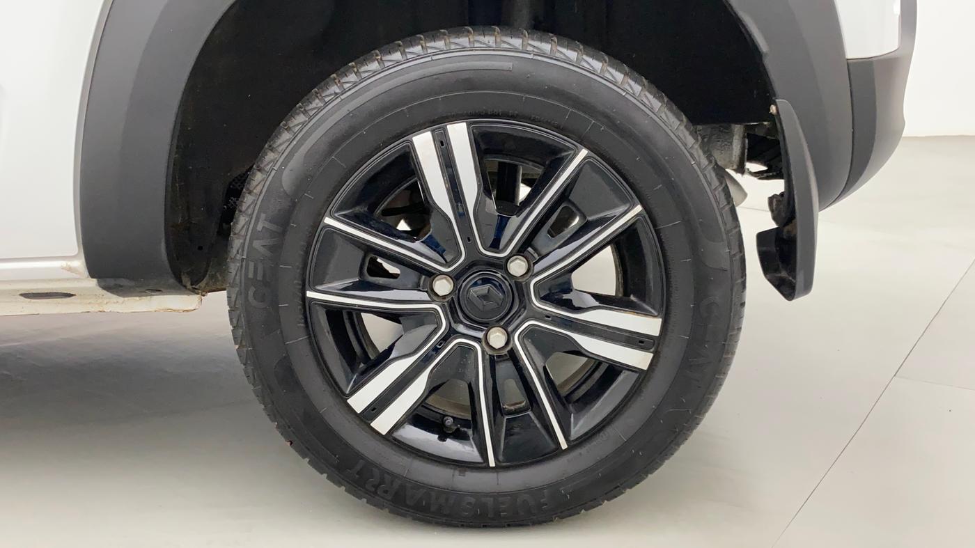 2023 Renault Kwid CLIMBER 1.0 (O) DUAL TONE, Petrol, Manual, 3,136 km, Left Rear Wheel