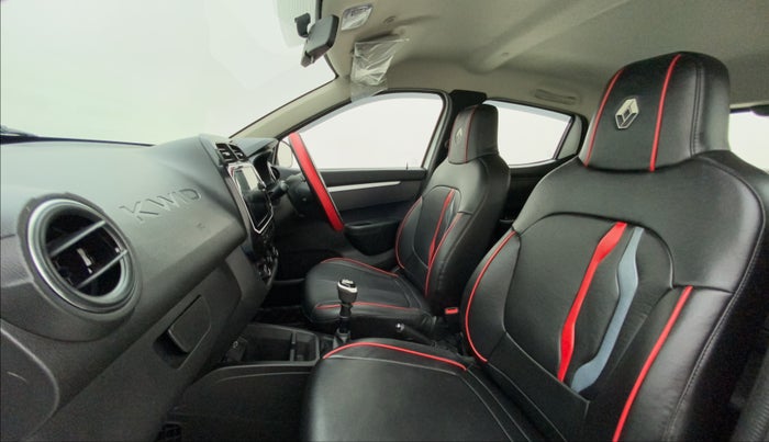2023 Renault Kwid CLIMBER 1.0 (O) DUAL TONE, Petrol, Manual, 3,136 km, Right Side Front Door Cabin