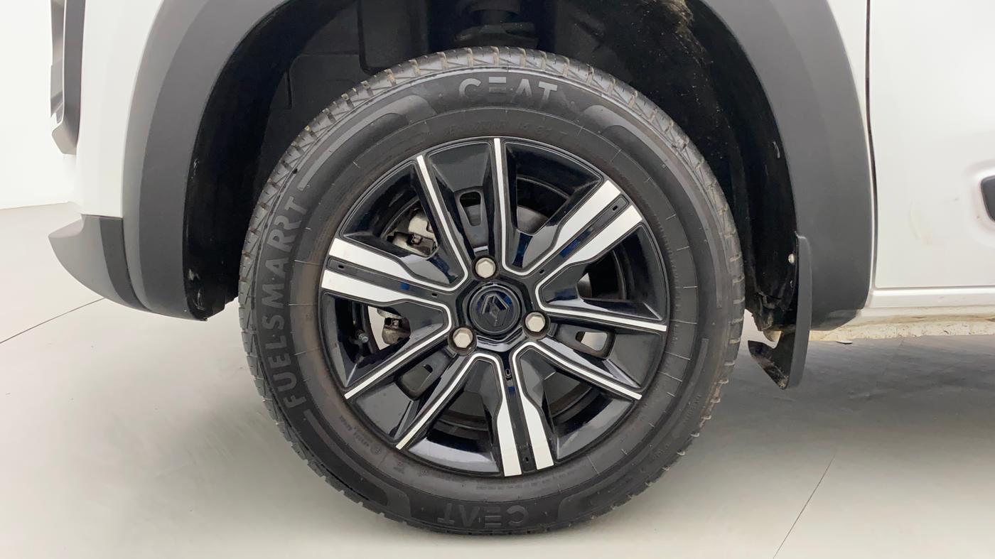 2023 Renault Kwid CLIMBER 1.0 (O) DUAL TONE, Petrol, Manual, 3,136 km, Left Front Wheel