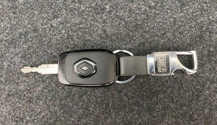 2023 Renault Kwid CLIMBER 1.0 (O) DUAL TONE, Petrol, Manual, 3,136 km, Key Close Up