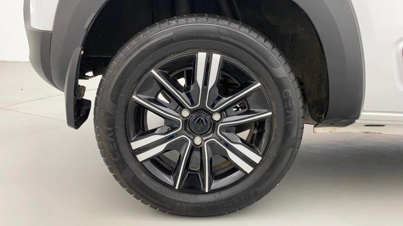 2023 Renault Kwid CLIMBER 1.0 (O) DUAL TONE, Petrol, Manual, 3,136 km, Right Rear Wheel