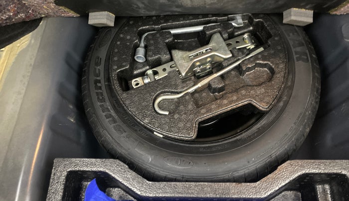 2020 Maruti Ciaz ALPHA  AT 1.5 SHVS PETROL, Petrol, Automatic, 40,410 km, Spare Tyre