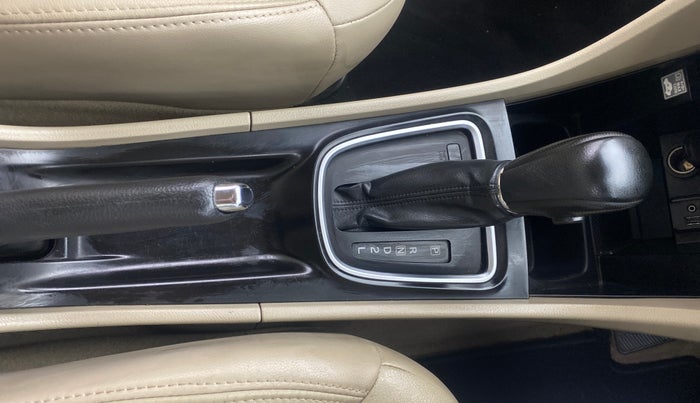 2020 Maruti Ciaz ALPHA  AT 1.5 SHVS PETROL, Petrol, Automatic, 40,410 km, Gear Lever