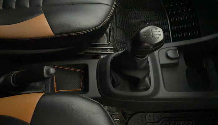 2015 Renault Kwid RXT 0.8, Petrol, Manual, 47,526 km, Gear Lever