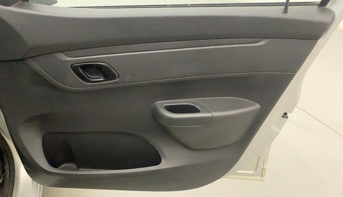 2015 Renault Kwid RXT 0.8, Petrol, Manual, 47,526 km, Driver Side Door Panels Control