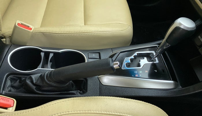 2018 Toyota Corolla Altis VL AT, Petrol, Automatic, 34,339 km, Gear Lever