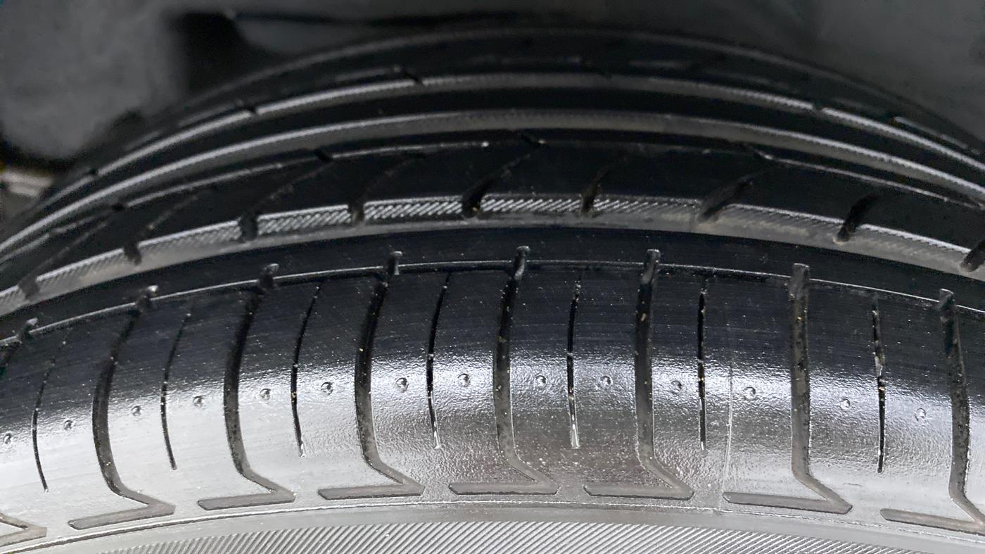 2018 Toyota Corolla Altis VL AT, Petrol, Automatic, 34,339 km, Left Rear Tyre Tread