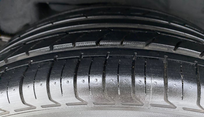 2018 Toyota Corolla Altis VL AT, Petrol, Automatic, 34,339 km, Left Rear Tyre Tread