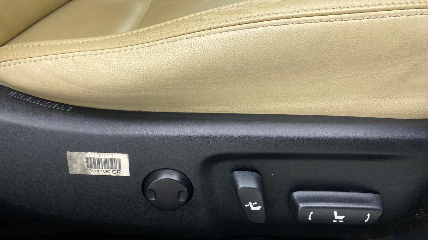 2018 Toyota Corolla Altis VL AT, Petrol, Automatic, 34,339 km, Driver Side Adjustment Panel
