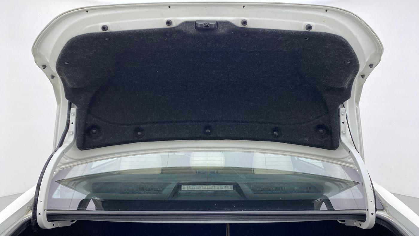 2018 Toyota Corolla Altis VL AT, Petrol, Automatic, 34,339 km, Boot Door Open