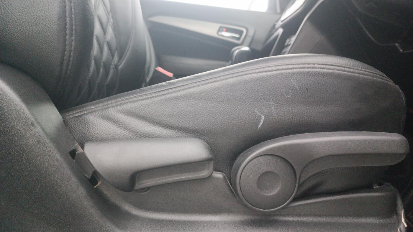 2018 Maruti Vitara Brezza ZDI PLUS AMT, Diesel, Automatic, 43,619 km, Driver Side Adjustment Panel