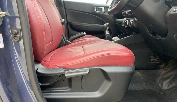 2021 Hyundai VENUE SX 1.0 (O) TURBO IMT, Petrol, Manual, 57,592 km, Driver Side Adjustment Panel