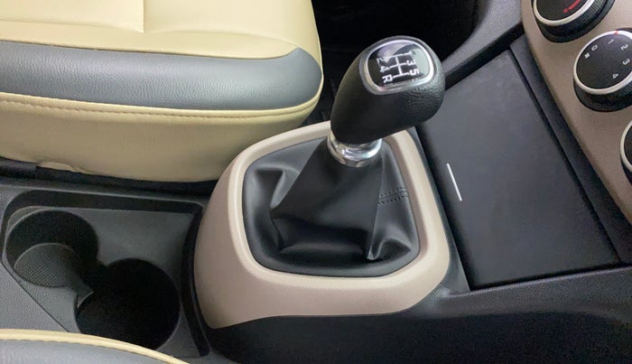 2016 Hyundai Xcent S 1.2, Petrol, Manual, 10,892 km, Gear Lever