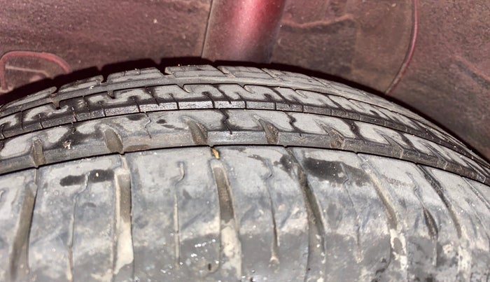2016 Hyundai Xcent S 1.2, Petrol, Manual, 10,892 km, Right Rear Tyre Tread