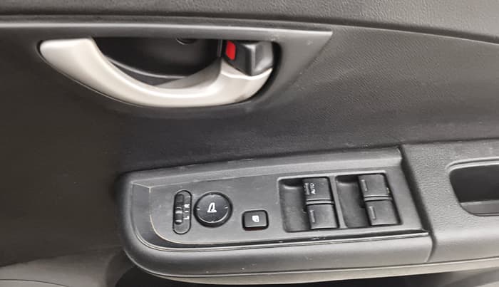 2018 Honda BR-V 1.5L I-VTEC S, Petrol, Manual, 84,942 km, Driver Side Door Panels Control