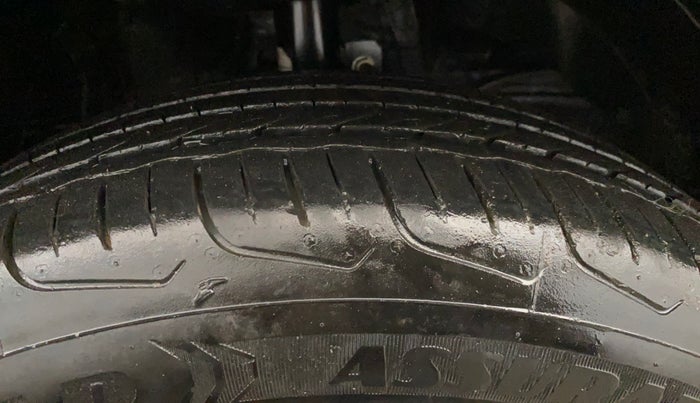 2024 Toyota Urban Cruiser Taisor V 1.0 Petrol AT, Petrol, Automatic, 9,383 km, Right Front Tyre Tread