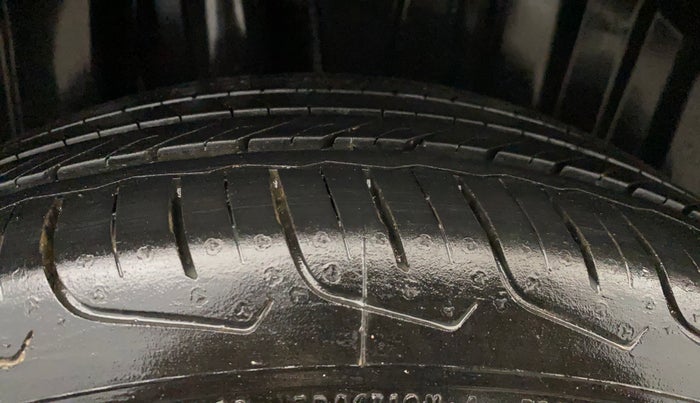 2024 Toyota Urban Cruiser Taisor V 1.0 Petrol AT, Petrol, Automatic, 9,383 km, Right Rear Tyre Tread