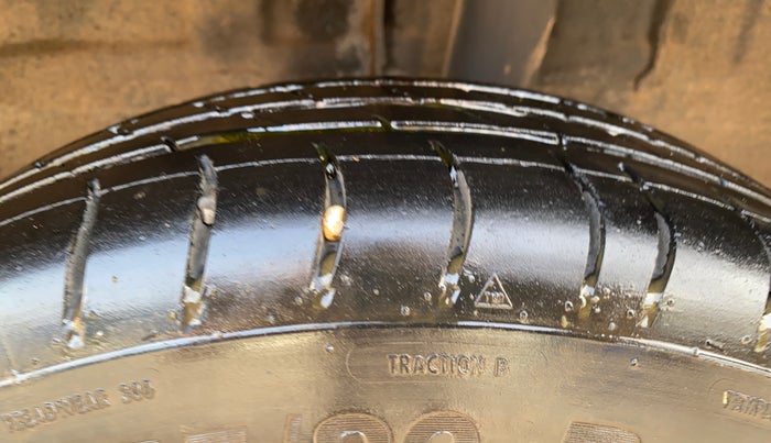 2016 Renault Kwid RXT 0.8, Petrol, Manual, 85,166 km, Left Rear Tyre Tread