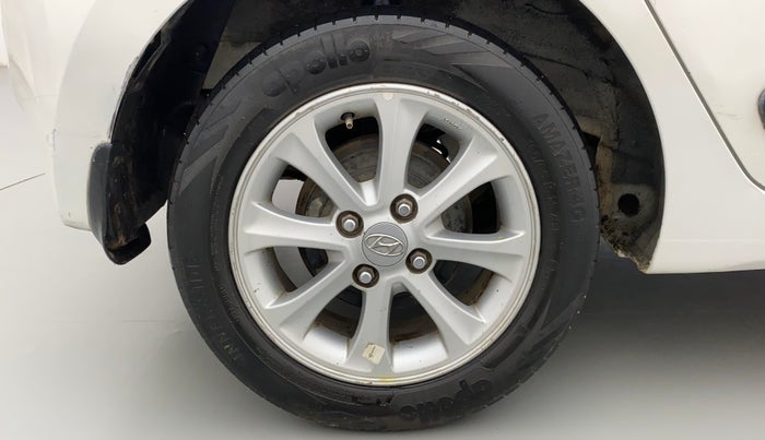 2014 Hyundai Grand i10 ASTA 1.2 KAPPA VTVT, Petrol, Manual, 1,18,219 km, Right Rear Wheel