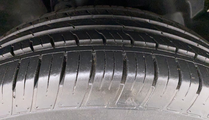 2022 Tata Harrier XZA PLUS, Diesel, Automatic, 7,788 km, Right Front Tyre Tread