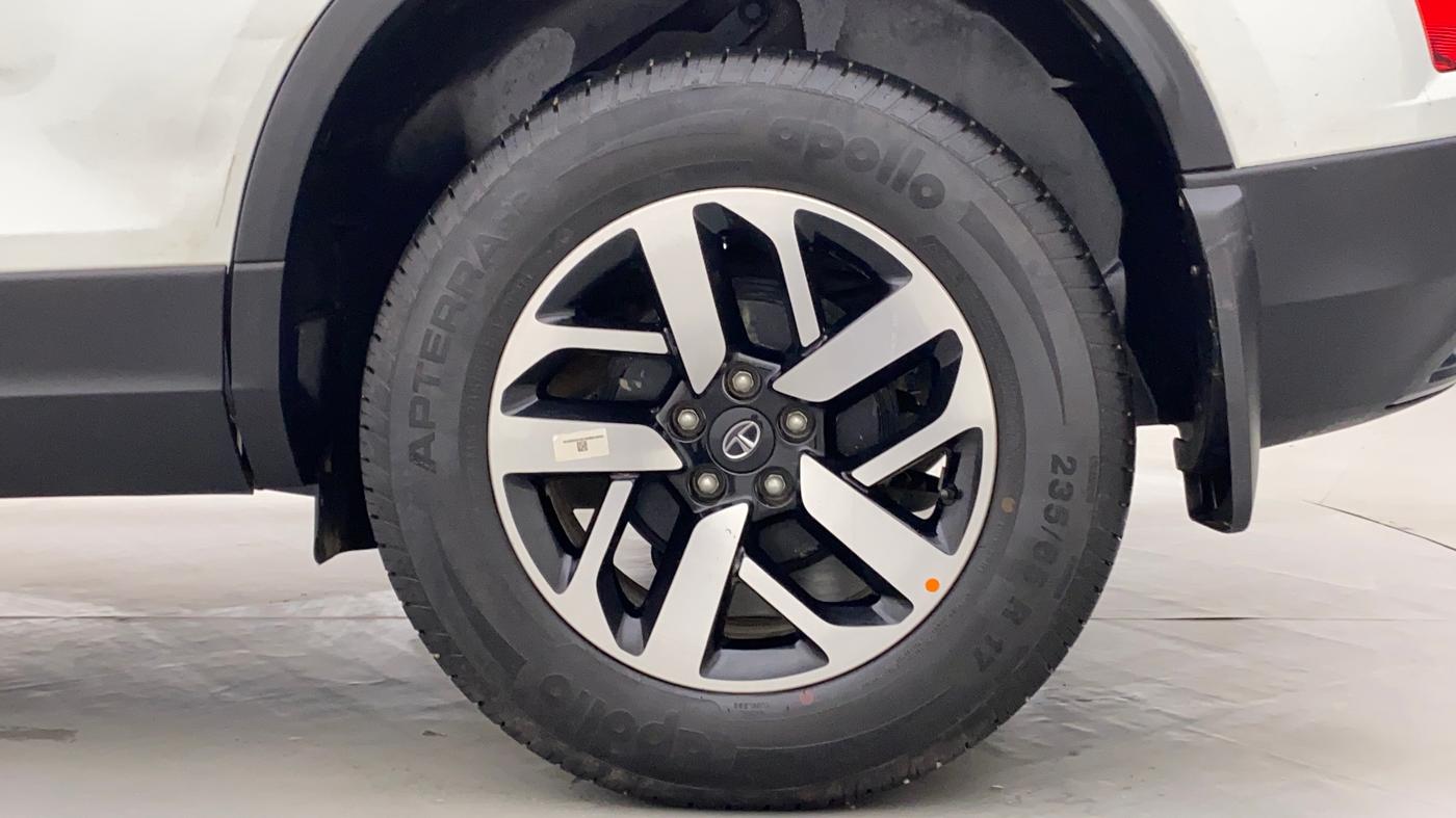 2022 Tata Harrier XZA PLUS, Diesel, Automatic, 7,788 km, Left Rear Wheel