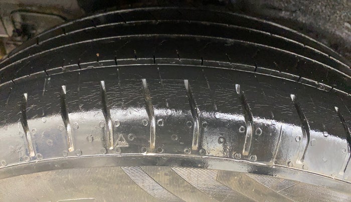 2020 Hyundai VENUE S 1.2, Petrol, Manual, 35,547 km, Left Rear Tyre Tread