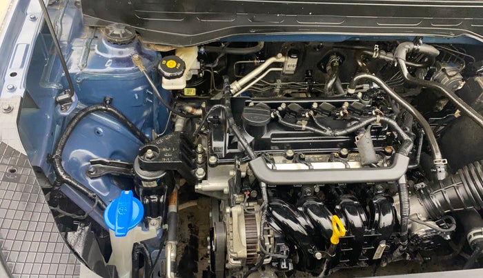 2020 Hyundai VENUE S 1.2, Petrol, Manual, 35,547 km, Engine View - Right