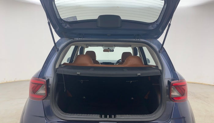 2020 Hyundai VENUE S 1.2, Petrol, Manual, 35,547 km, Boot Inside