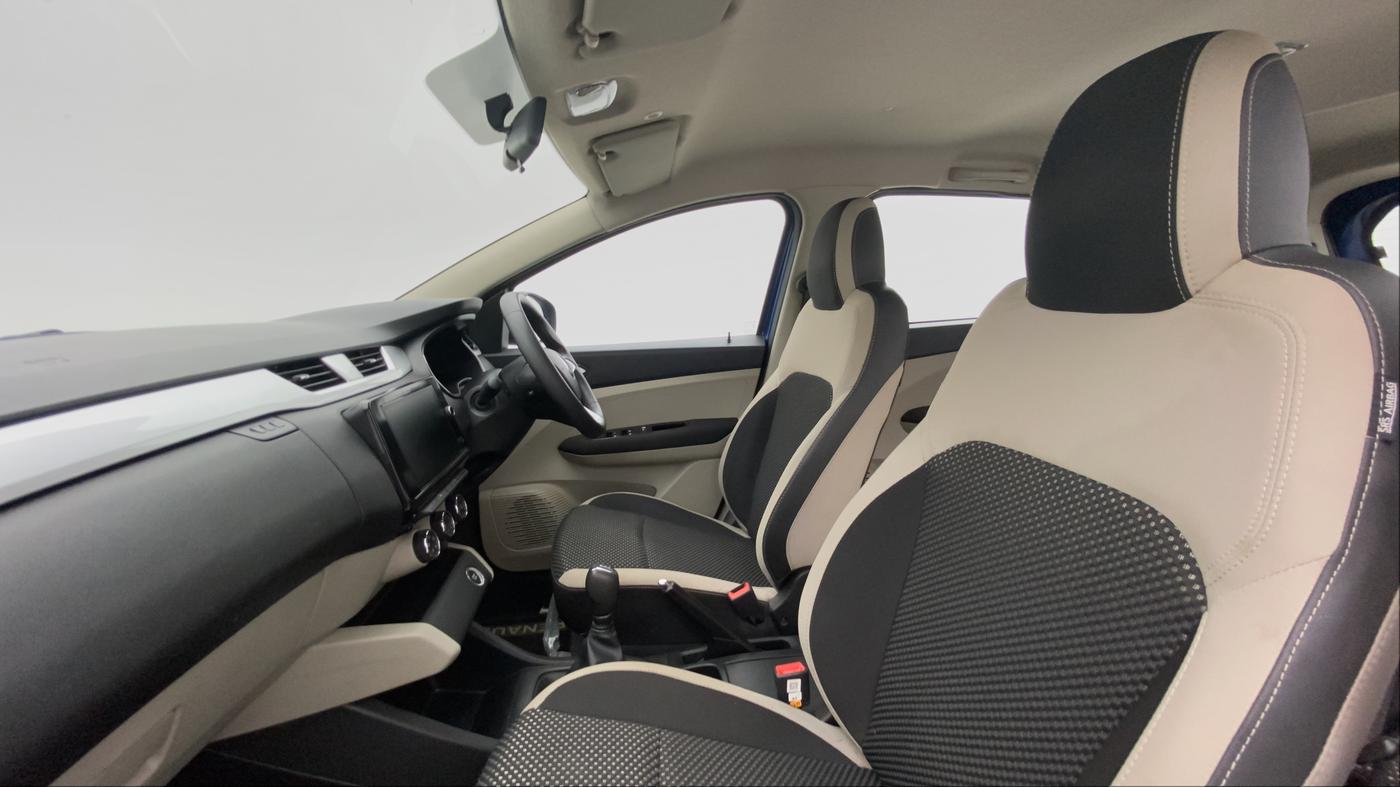 2020 Renault TRIBER RXZ AT, Petrol, Automatic, 10,720 km, Right Side Front Door Cabin