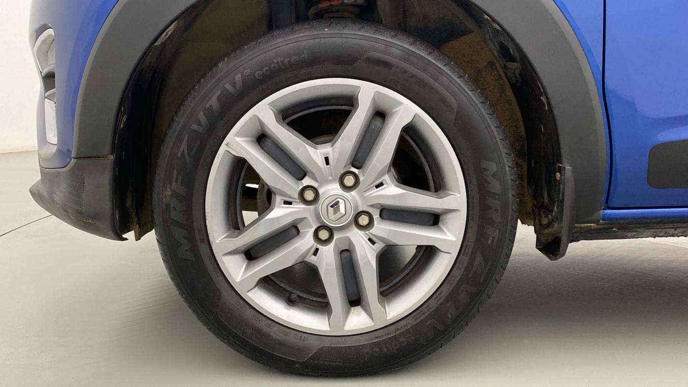 2020 Renault TRIBER RXZ AT, Petrol, Automatic, 10,720 km, Left Front Wheel