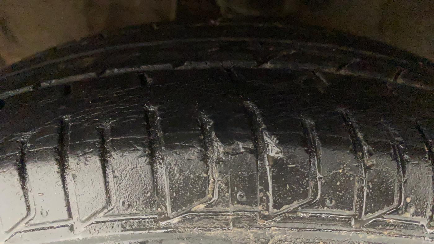 2010 Hyundai i10 ERA 1.1, Petrol, Manual, 44,698 km, Left Front Tyre Tread
