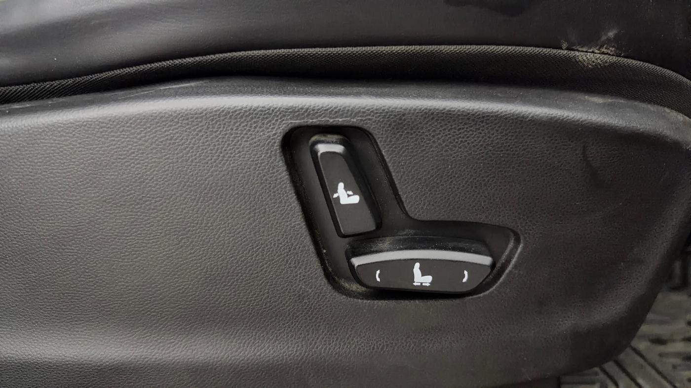 2021 MG HECTOR SHARP 1.5 CVT PETROL DUAL TONE, Petrol, Automatic, 24,823 km, Driver Side Adjustment Panel